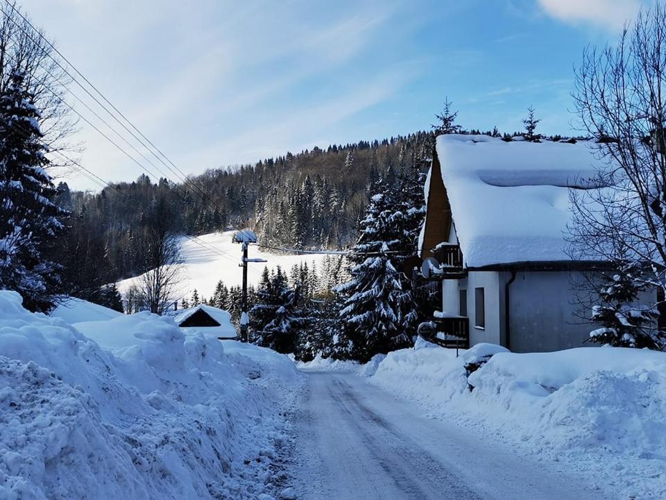 Penzion Zázrifka Zazriva Exterior foto